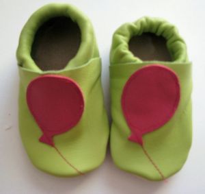 Topánočky Menu baby shoes - zelené s balónom | 1 (4-8 M)