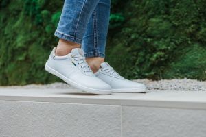 Barefoot kožené boty Be Lenka Royale - white & beige na noze II